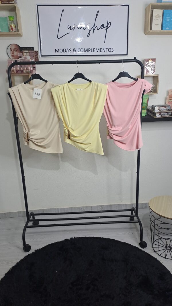 CAMISETA HEBILLA
